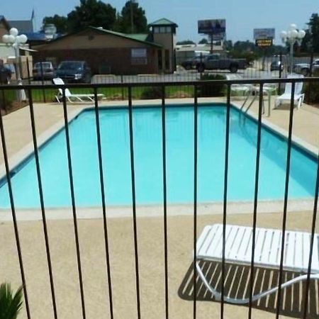Xecutive Inn And Suites Center Luaran gambar